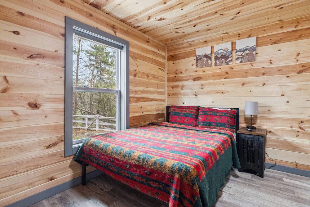 Starlight Valley 3 Bedroom Cabin
