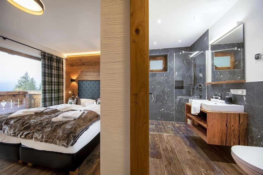 Ski-friendly Chalet in Neukirchen