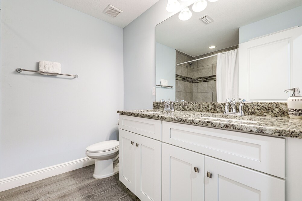 4 Mi to Clover Park: Home w/ Yard in Port St Lucie