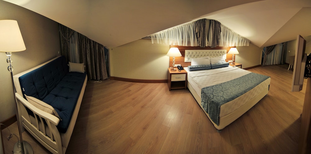 Exelans Hotel & Spa - Image 21
