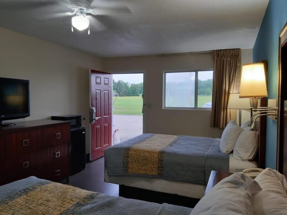Deerfield Inn