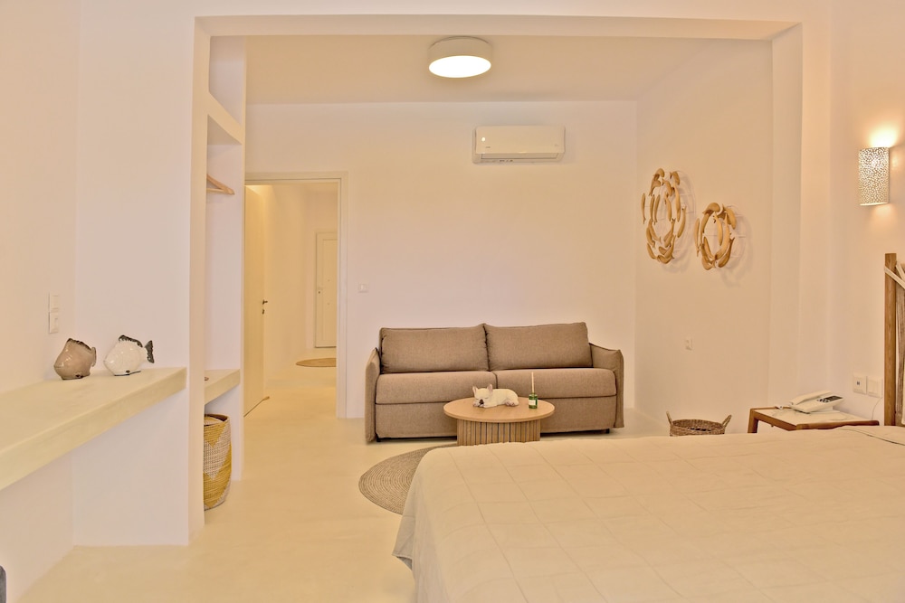 Natura Luxury Villas