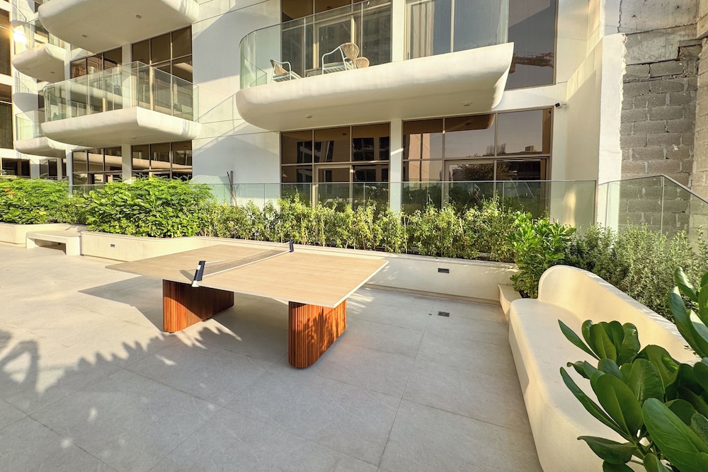 PVH - Sleek 1BR - Pearl House 1