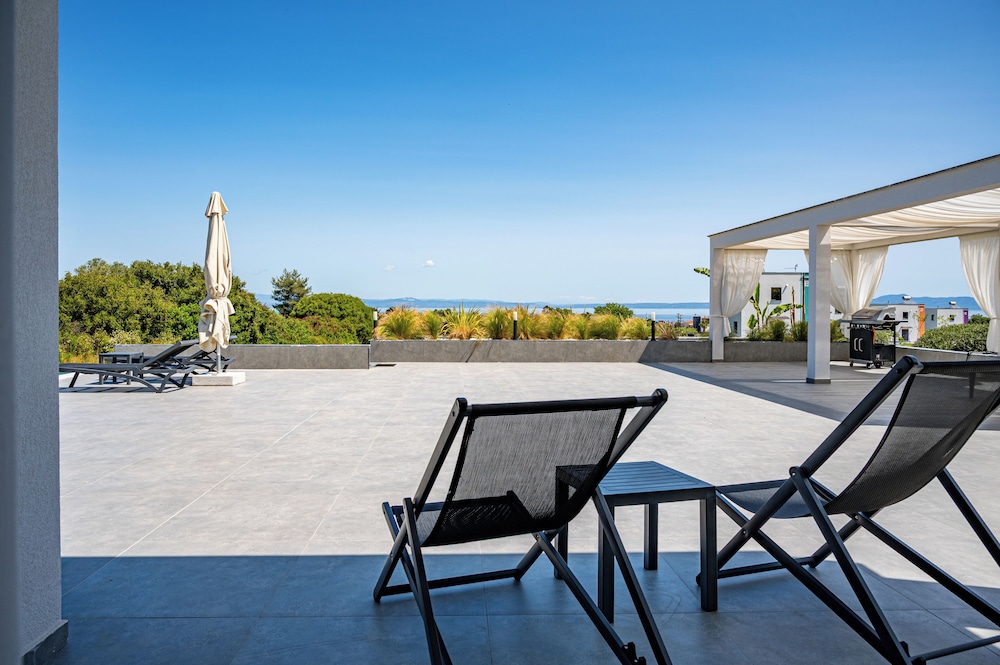 Continent Villas - Villa VIP