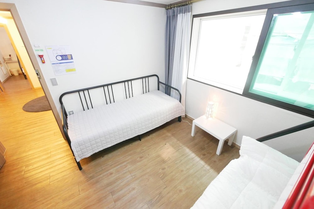 Liz's House - Hostel