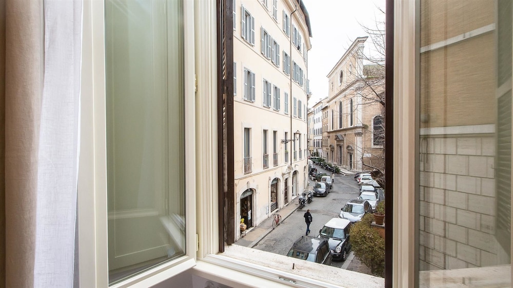 Rental In Rome Navona Atmosphere Apartment
