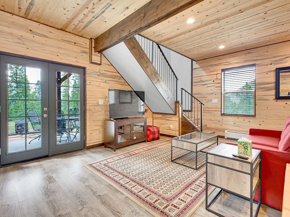 Switchback Basecamp 4 Bedroom Home