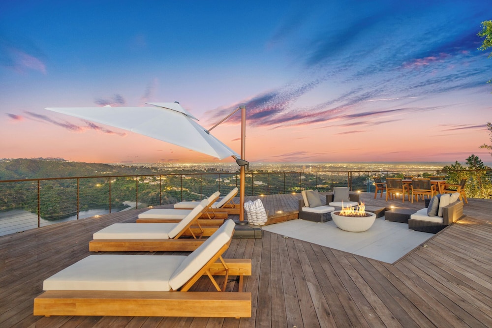 Stradella View - Bel-air Oasis w/ Infinity Pool & Stunning Panoramic Views