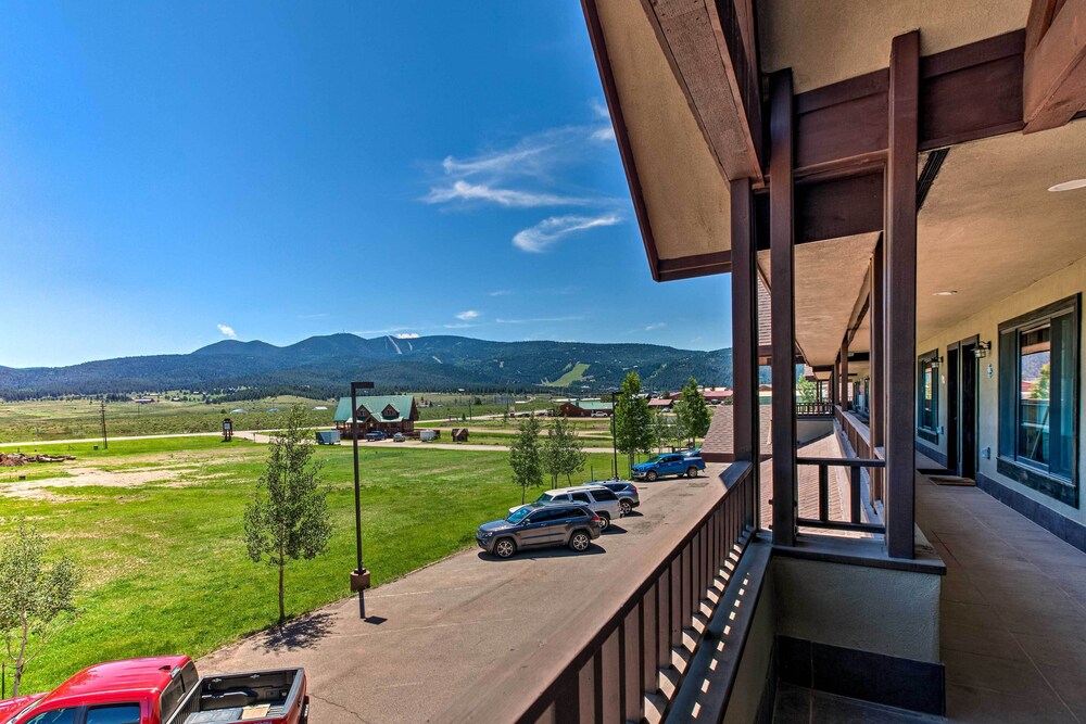 Dreamy Angel Fire Studio < 2 Mi to Ski Resort! view 2