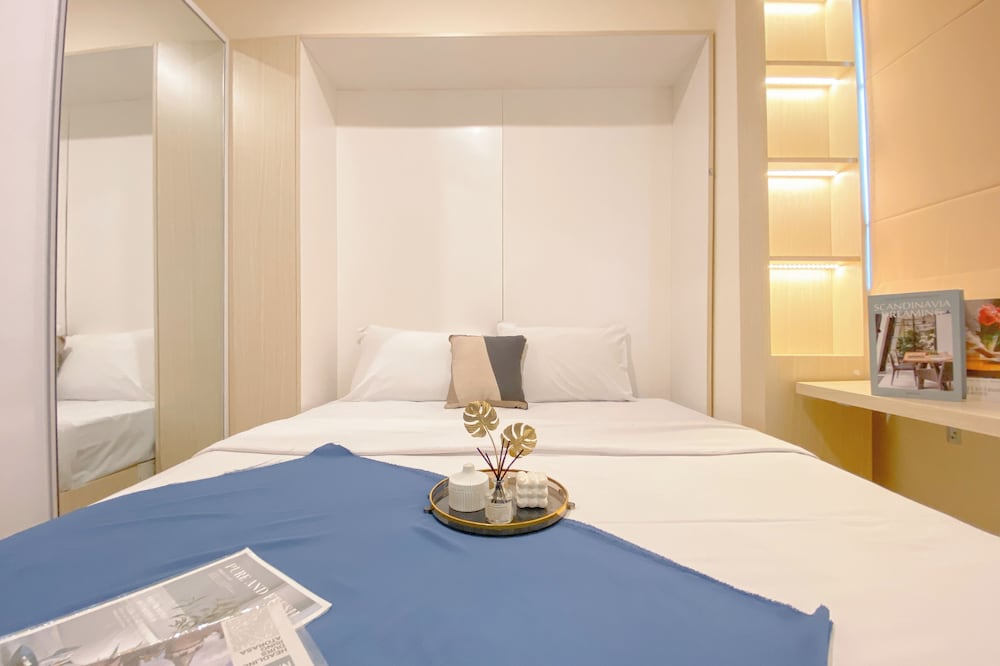 Cozy And Modern 2Br At Meikarta Apartment