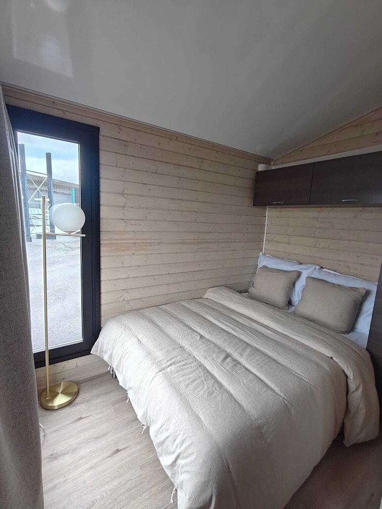 Aava Riverside