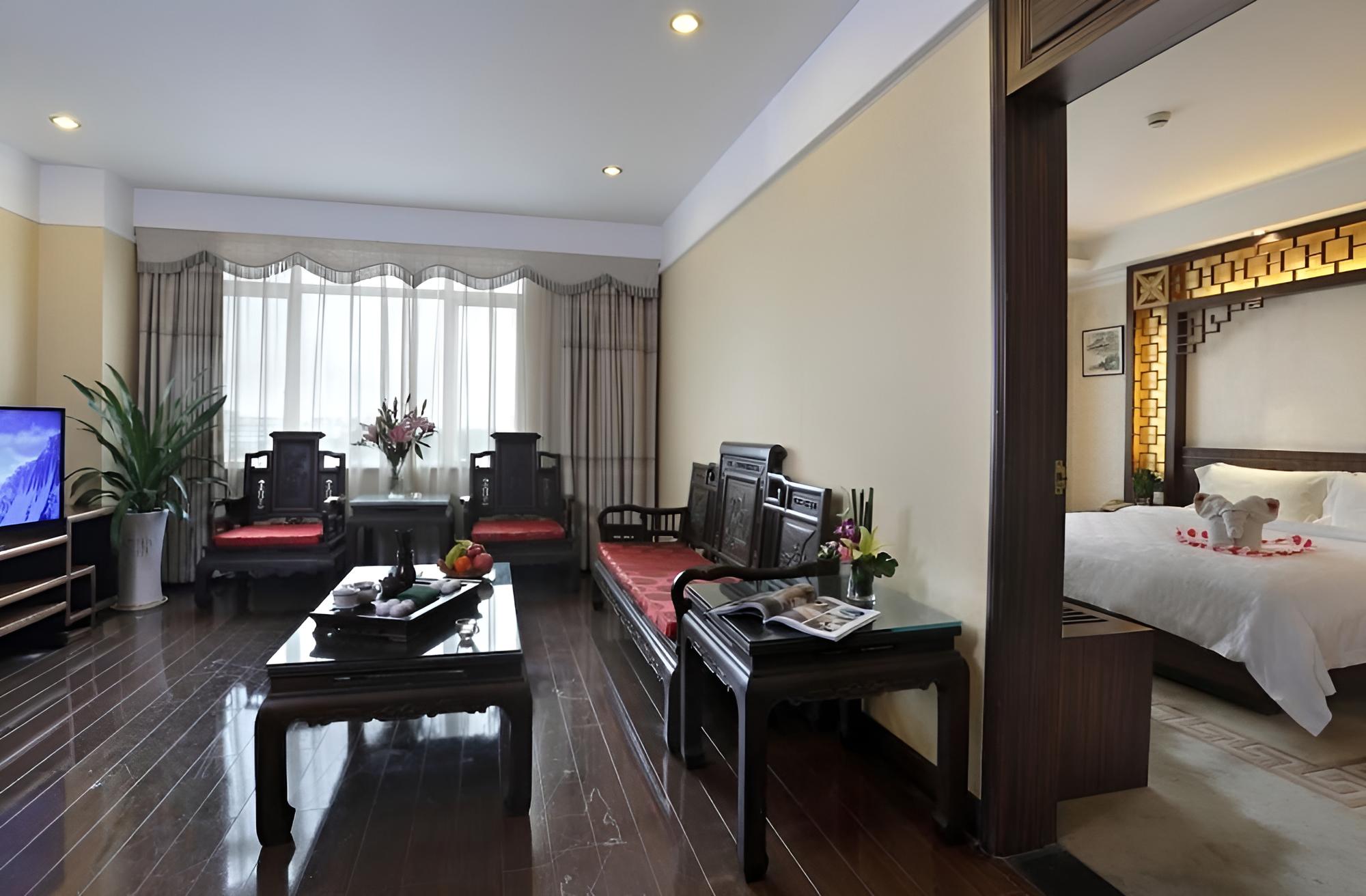 Golden Lotus Herton Seaview Hotel - Haikou