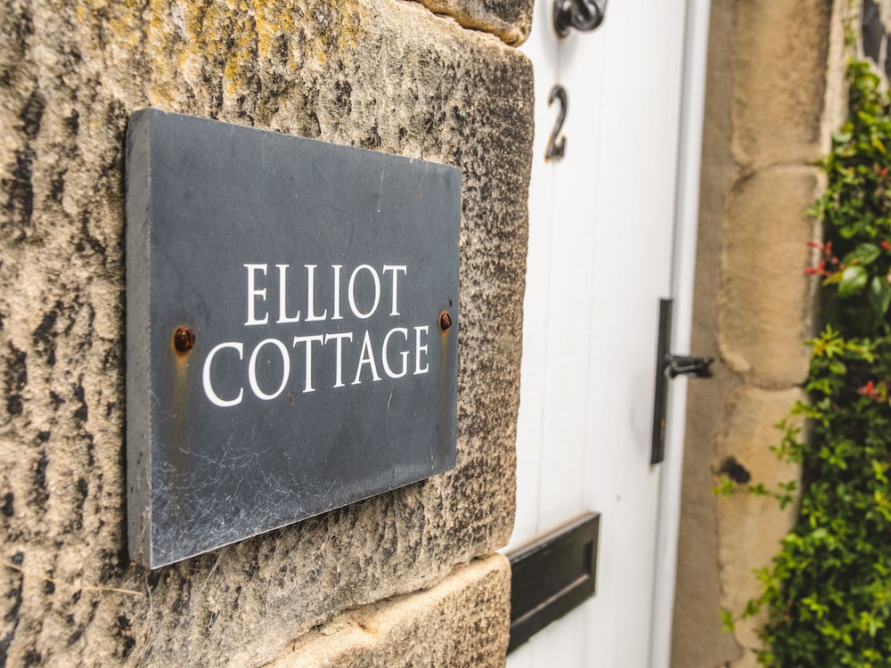 Elliot Cottage