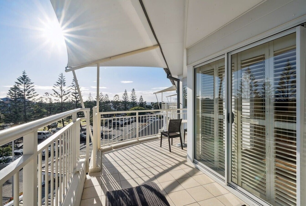 The Pool Resort Kingscliff - 2B Dual Key (1307/08) - Holiday Management Co.