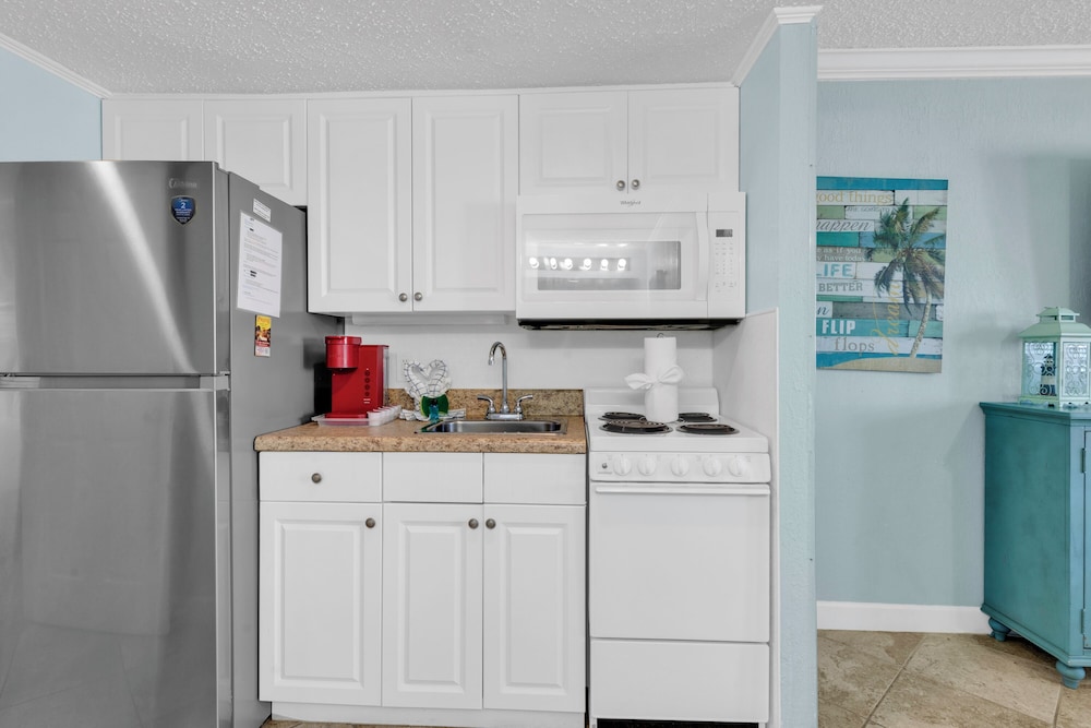 Bluewater Resort 1106