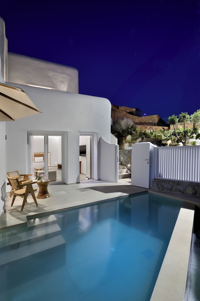 Etere Luxury Suites