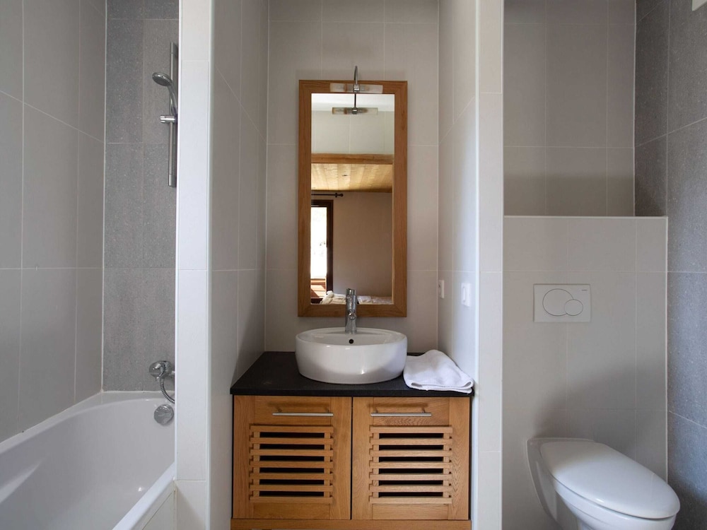 Apartment in Savoyard Mountain Village
