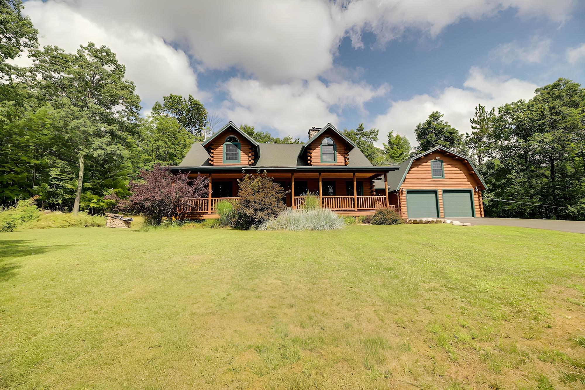 Stellar Wilmington House on 20 Wooded ADK Acres! view 4