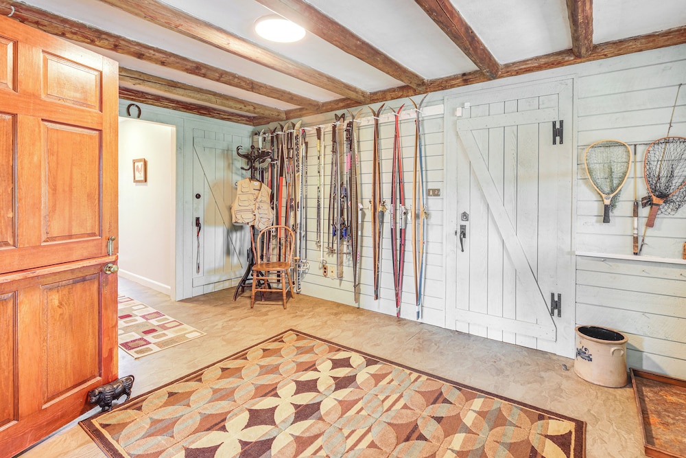 Expansive Retreat on 280 Acres in Lake Placid!