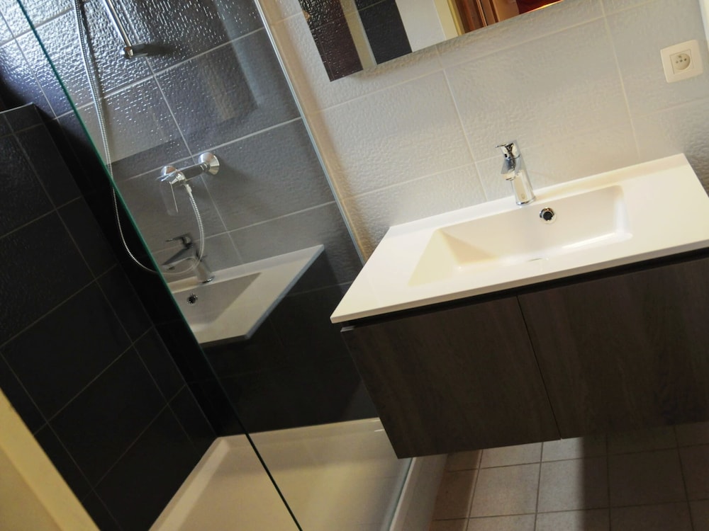 Comfortable, Renovated House With a Microwave, Near Vielsalm