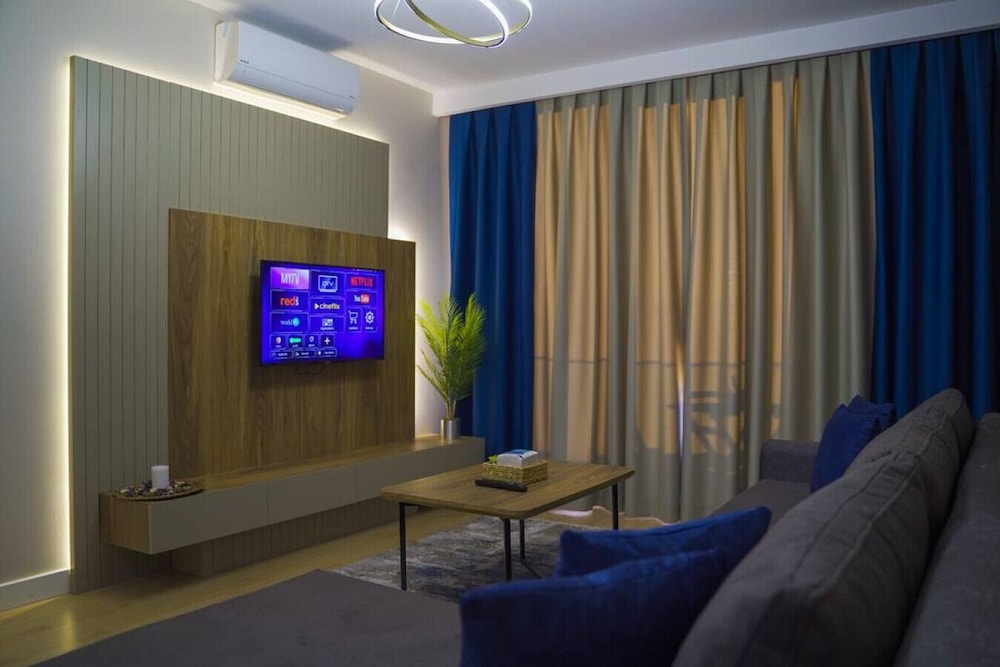 Modern 1 1 Apartment With Terrace - Core Living