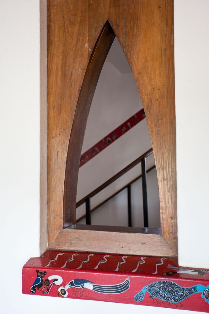 Q-Bar & Guest House
