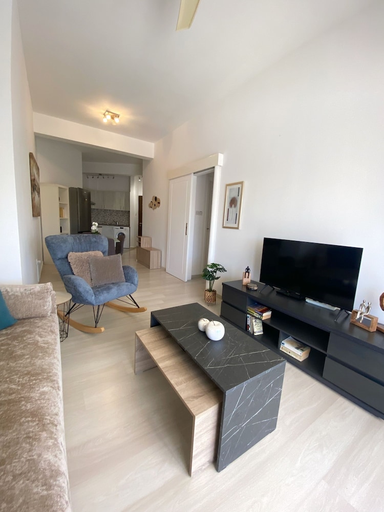 120 TLA - Stay Nest in Tala Apartment
