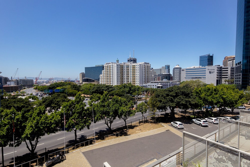 De Waterkant Studio Apartment - Feel Like Home! view 5