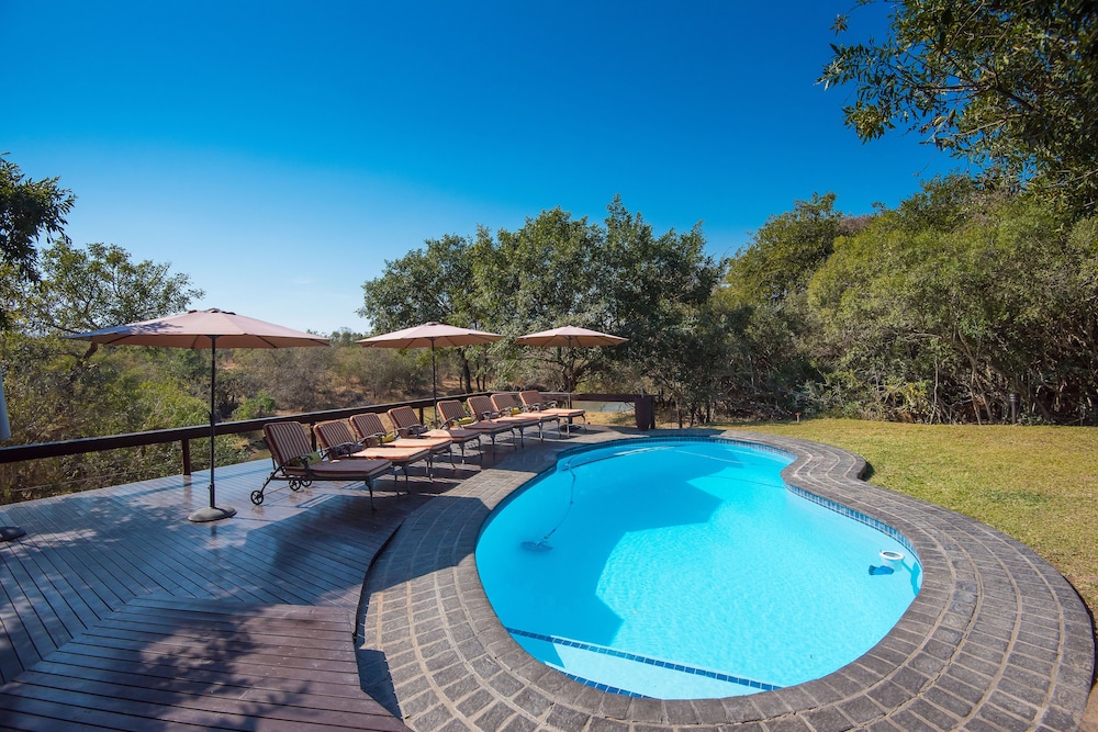 Waterbuck Game Lodge
