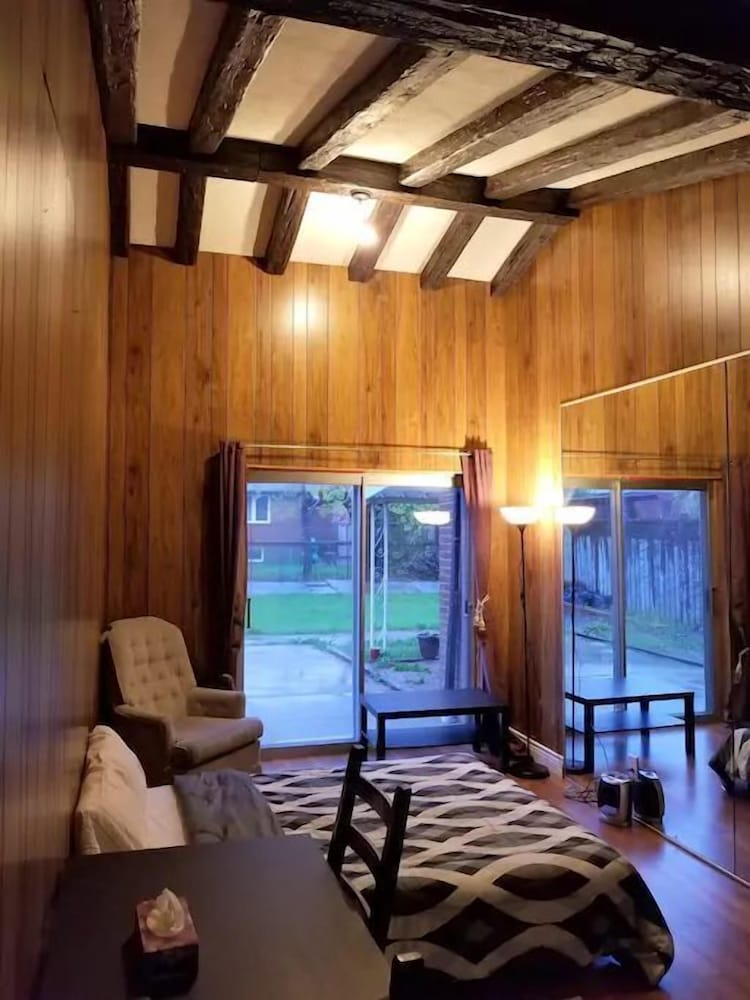 A1-Private up to 3 - Finch west subway - Image 5