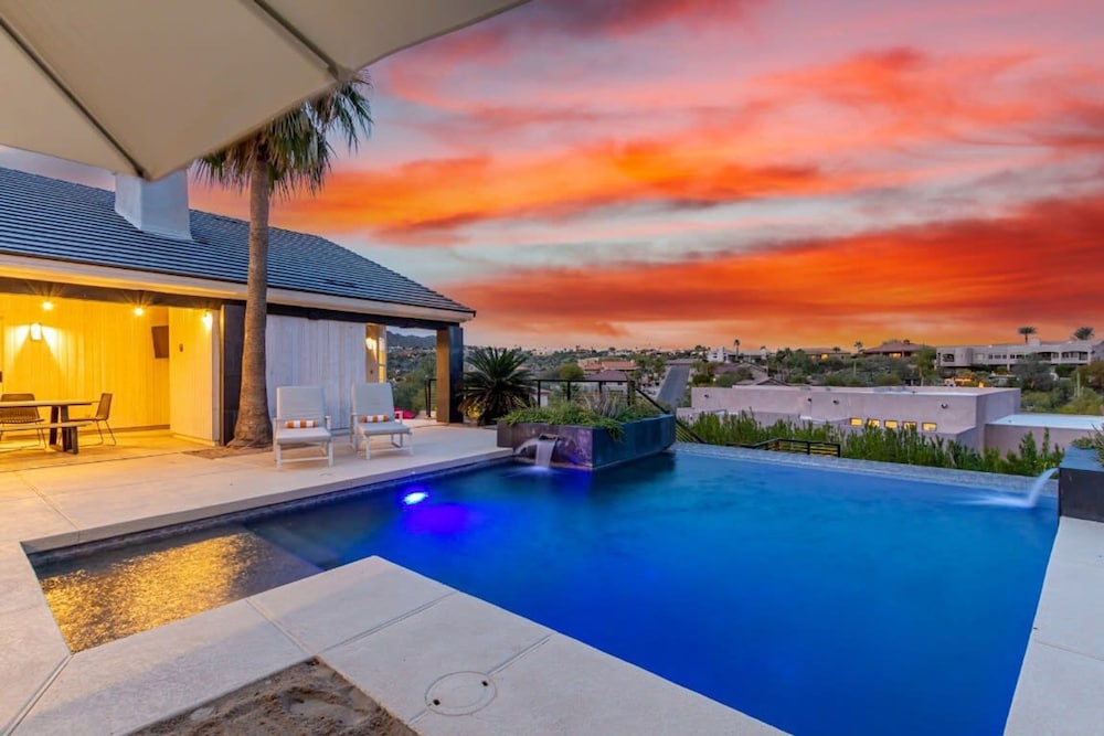 Sunburst Estate Htd Pool Putt Grn Sleeps 14