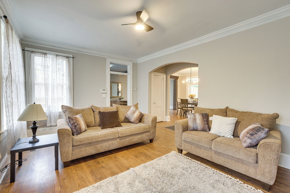 <1 Mi to ASU Campus: Quiet Old Cloverdale Townhome