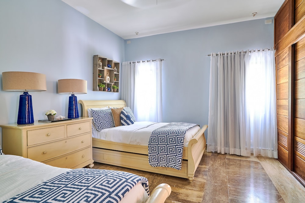 Costa Atlantica Beach Condos