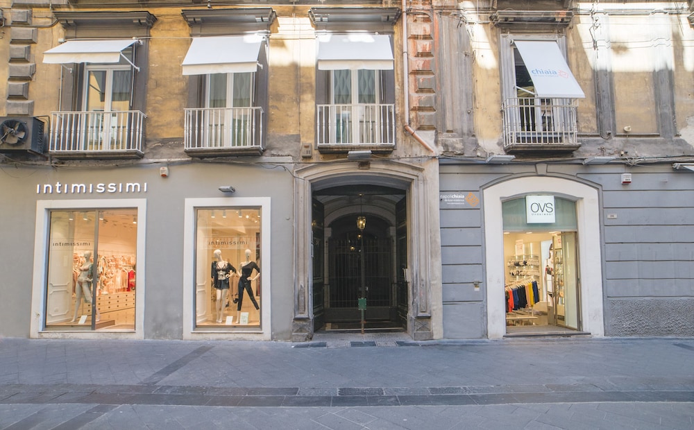 Napoli Chiaia 32 Deluxe Residence