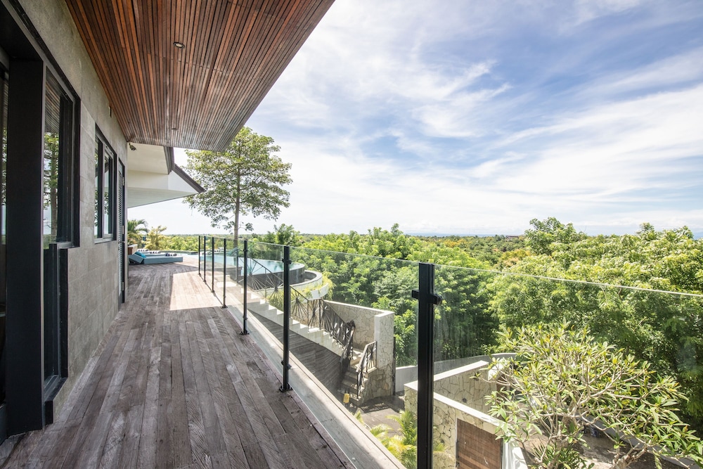 Clifftop Villa 5 Mins to Bingin