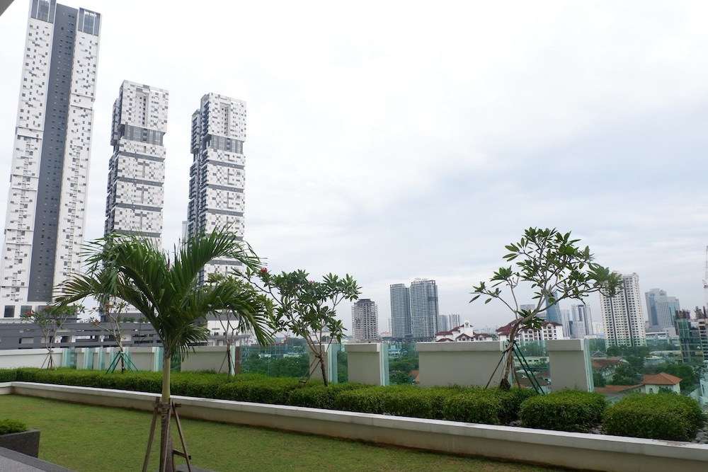 Pinnacle Tower