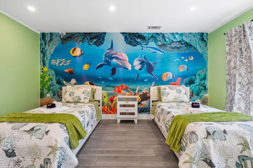 The Tropical Retreat