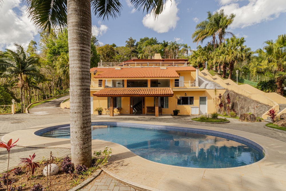 Casa de Campo com Vista Piscina e rea Gourmet