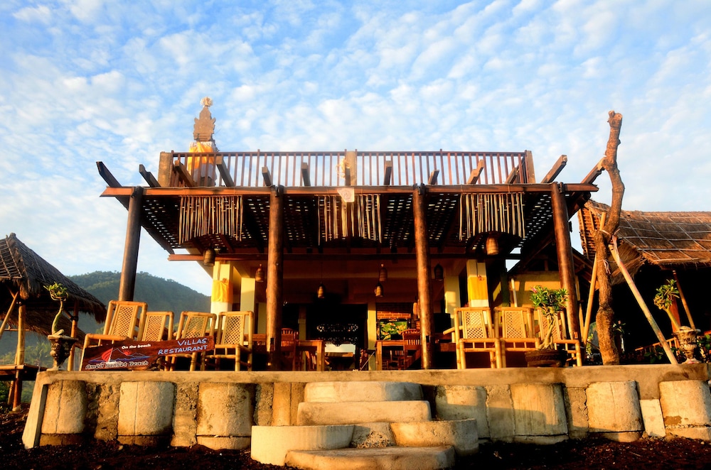 Amed Sunset Beach