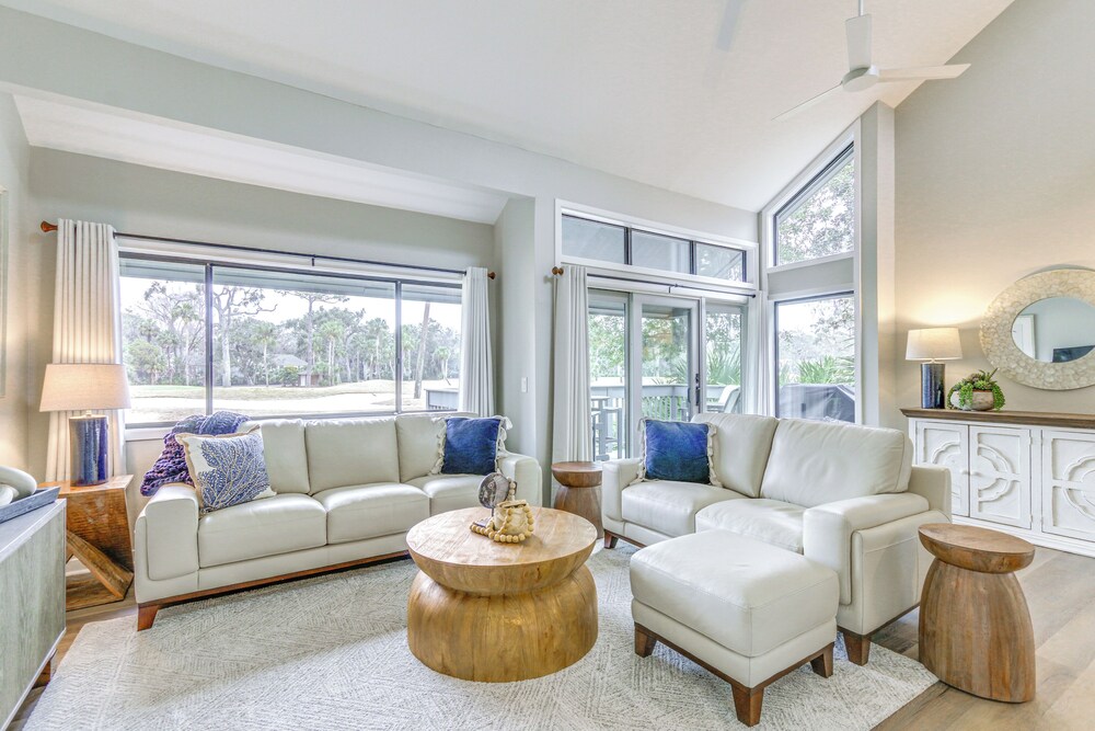 Walk to Community Beach: Coastal Carolina Condo