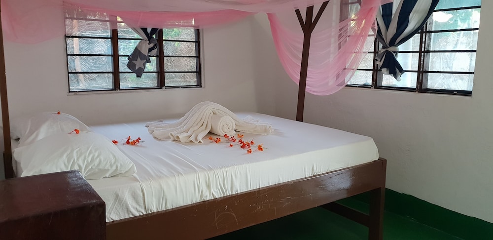 Ocean Breeze Lodge