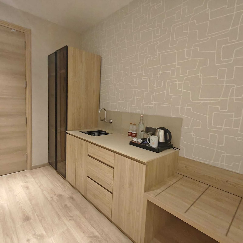 Bluestone Prime by The Cosy Hotels