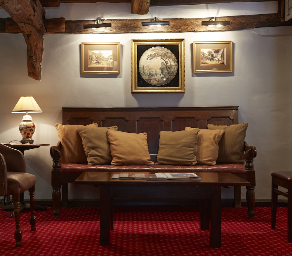 Colchester Vacations - White Hart Hotel by Greene King Inns - Property Image 11
