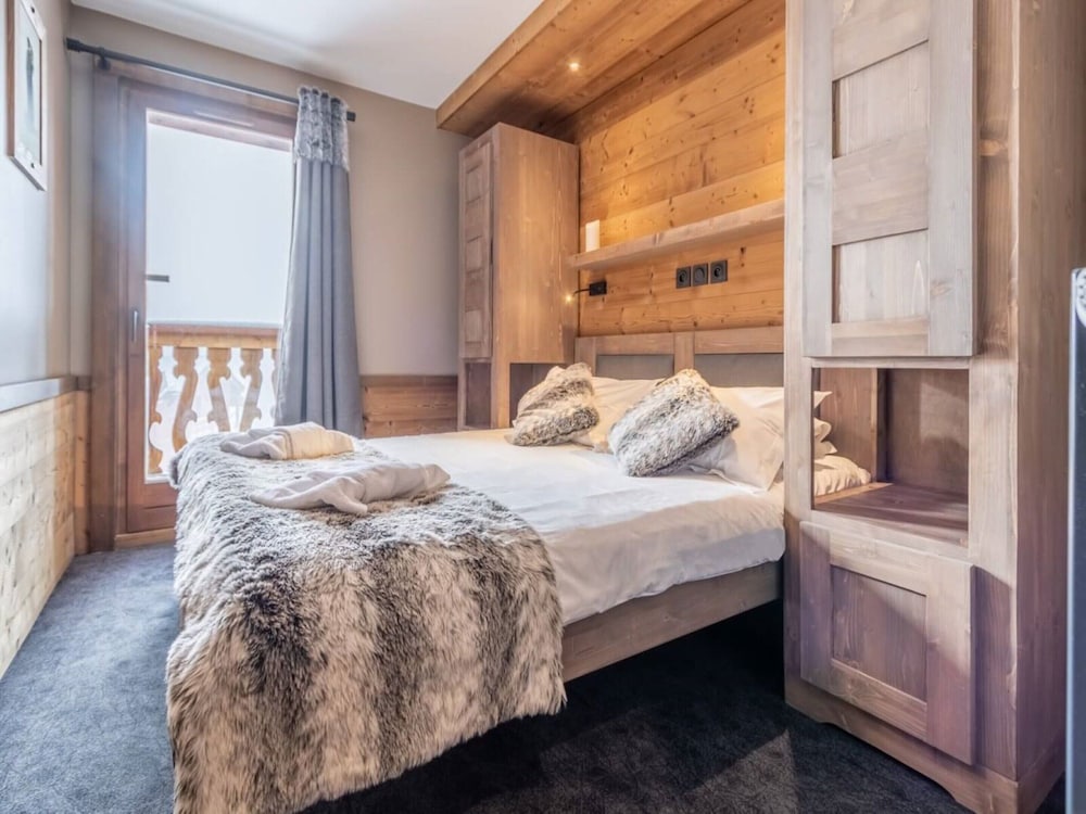 Chalet in Val Thorens Near Ski Slopes