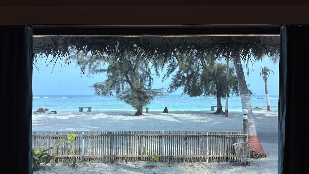 Sea Shells Beach Resort