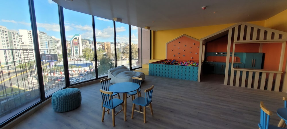 Epiq Residences