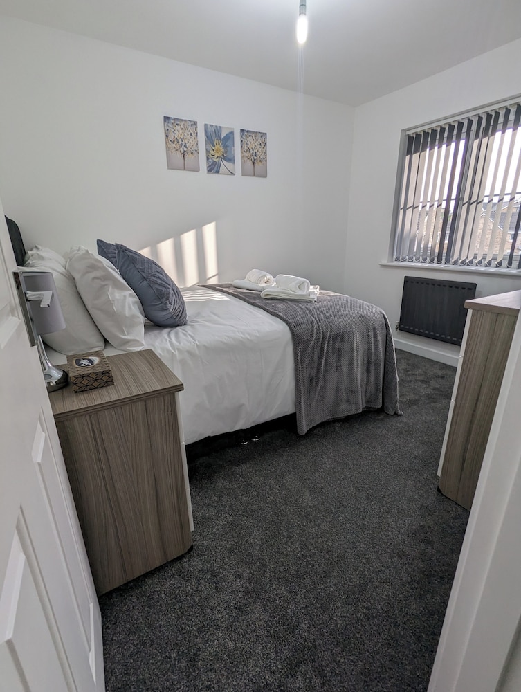 Modern House - 4 Bedrooms - Familyfriendly