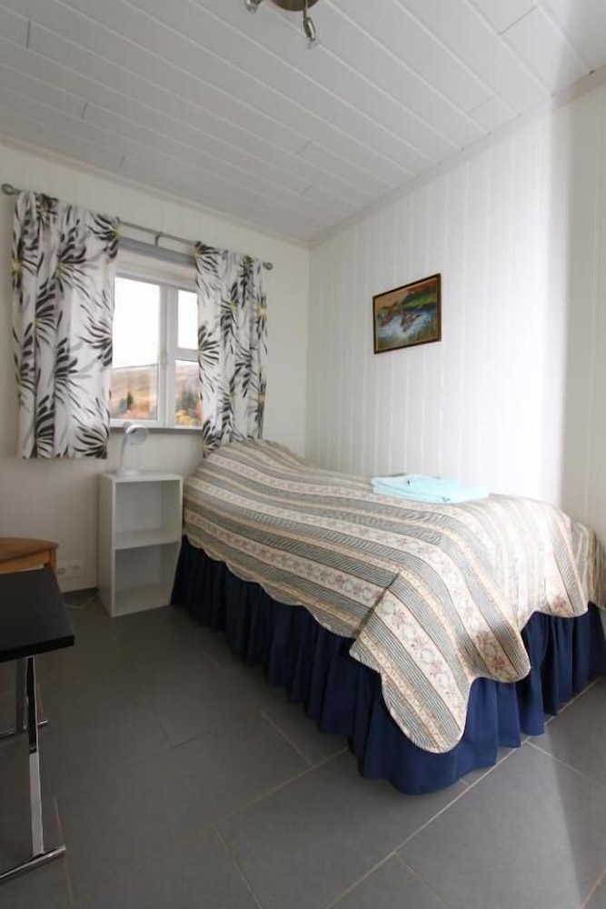 Guesthouse Steindórsstadir