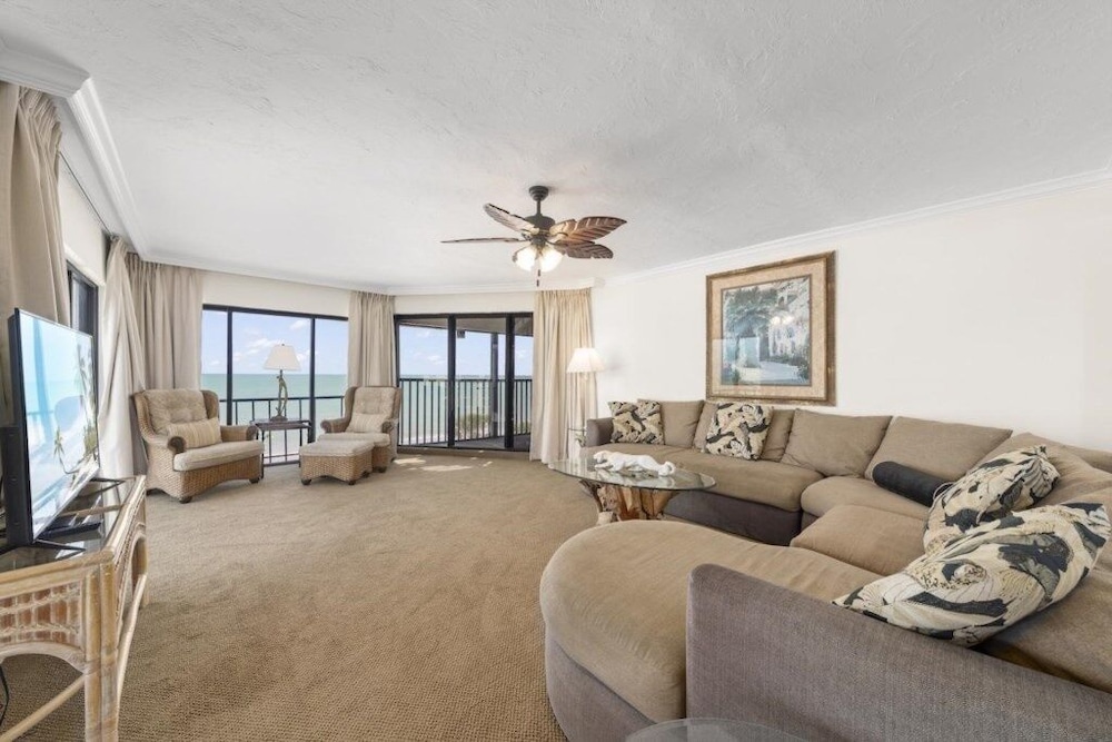 Pointe Santo A44 3 Bedroom Condo
