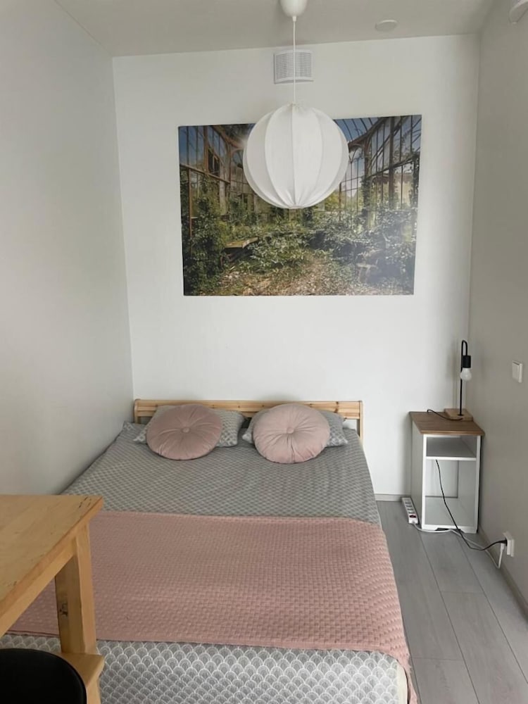 Charming 1-bedroom Apartment in Tampere With Fireplace